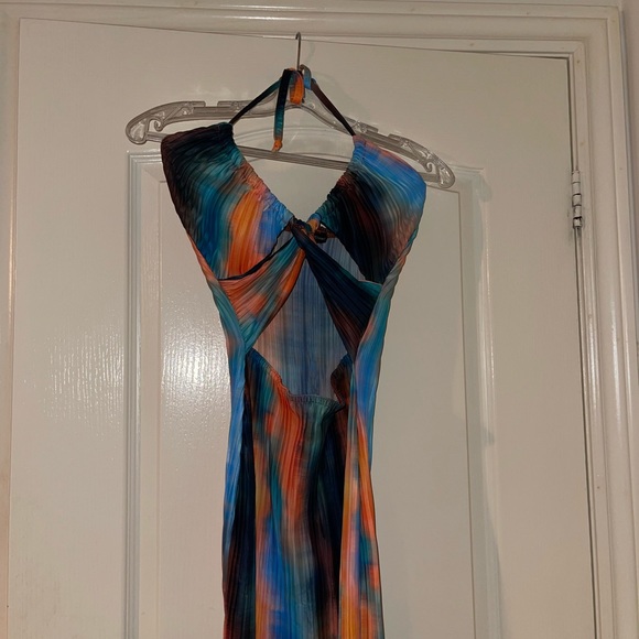 PRETTYLITTLETHING plisse dress - Picture 6 of 7